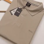 Polo Elastano H U G Relevo Off Bege #CP474